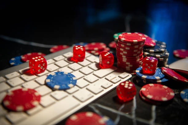 Live casino table with multiple players and dealer